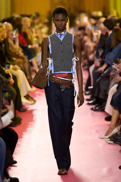 Look 31